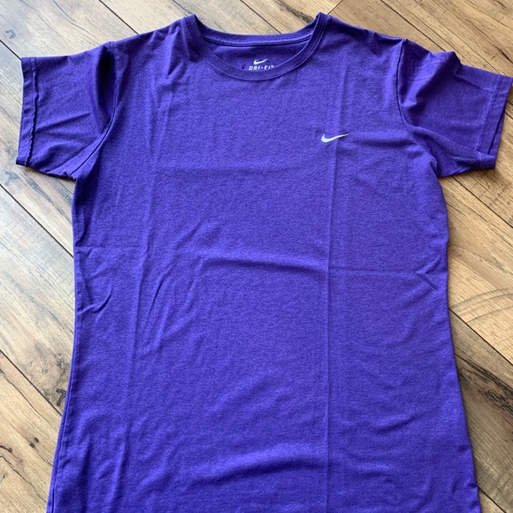 Nike Training T-Shirt - Women’s Size L - Picture 1 of 2
